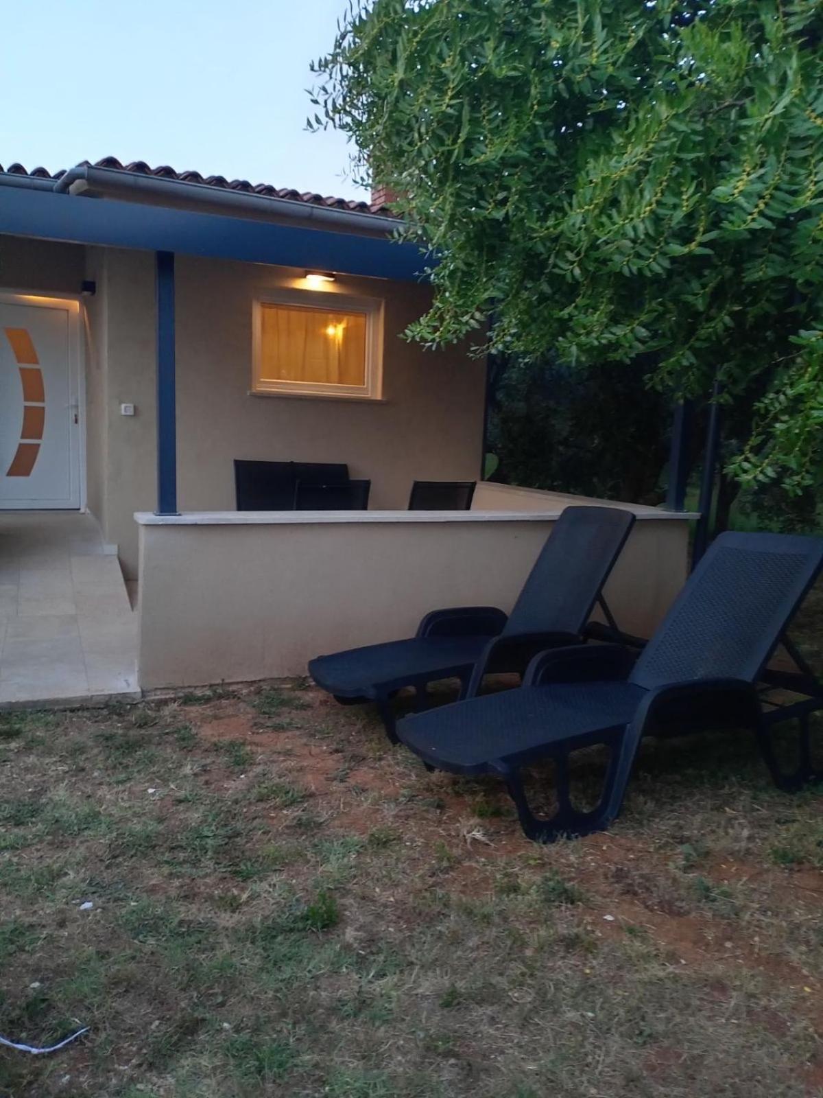 Вилла House For Rent Ulika Valbandon Экстерьер фото